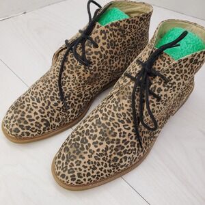 Hush Puppies Leopard Print Chukka Boots Womens 9 Wide Eclectic Ankle Desert